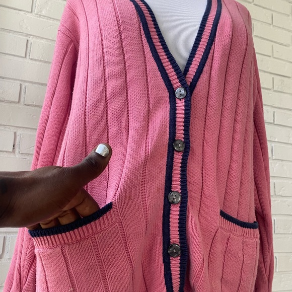 Slouchy pink knit cardigan w/ navy trim details - Picture 2 of 2